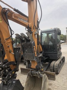 switch attachments with excavator diverter valve